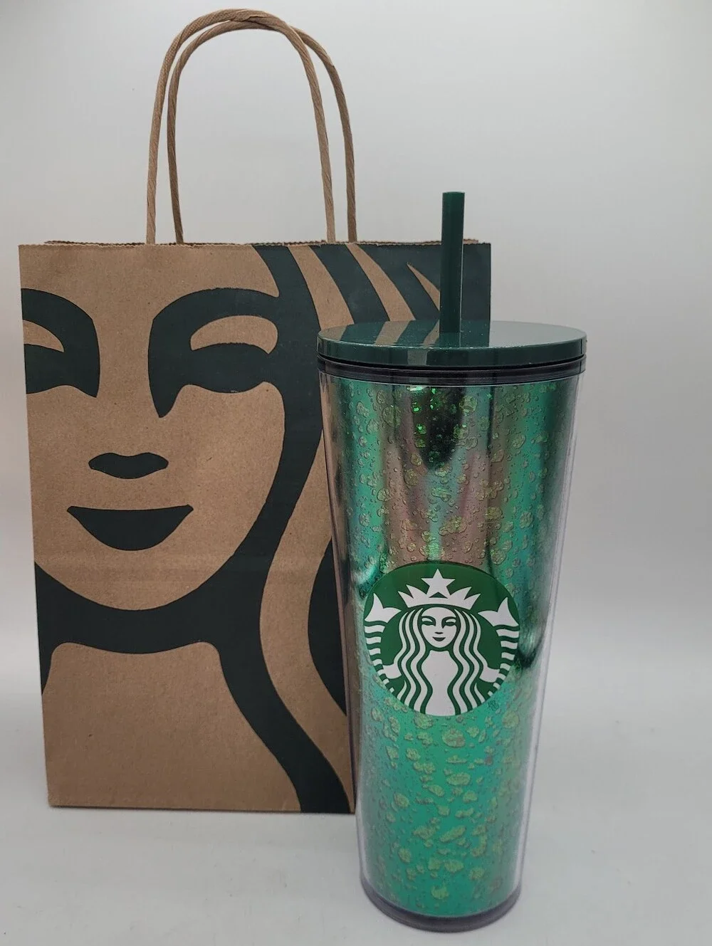 Starbucks shimmering emerald green glitter Venti 24 Ounce